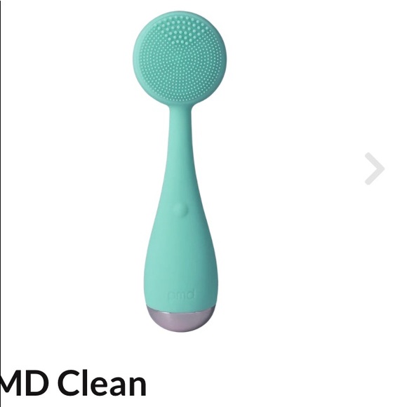 PMD Clean Teal & White Smart Facial NWB PMD Clean vibrates up to 7,000 x per min - Picture 3 of 12